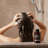 Champú KUNDAL Honey & Macadamia Nature Shampoo - Amber Vanilla 100ml